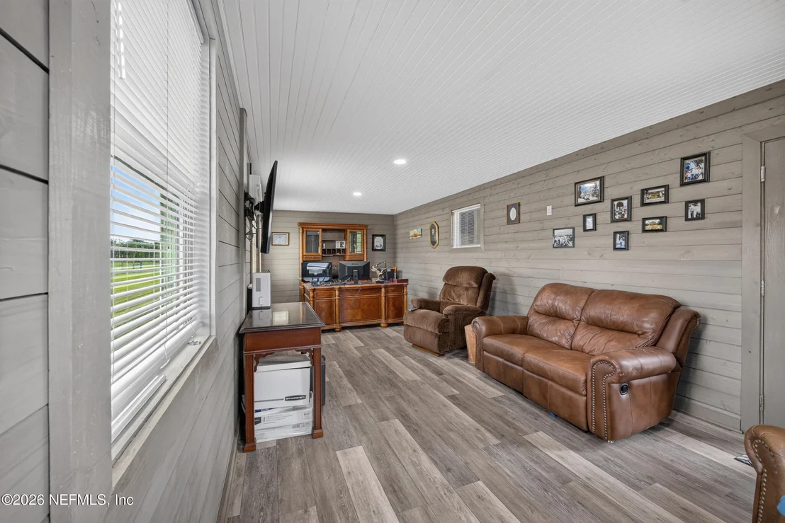 Photo of 475 COUNTY ROAD 335
