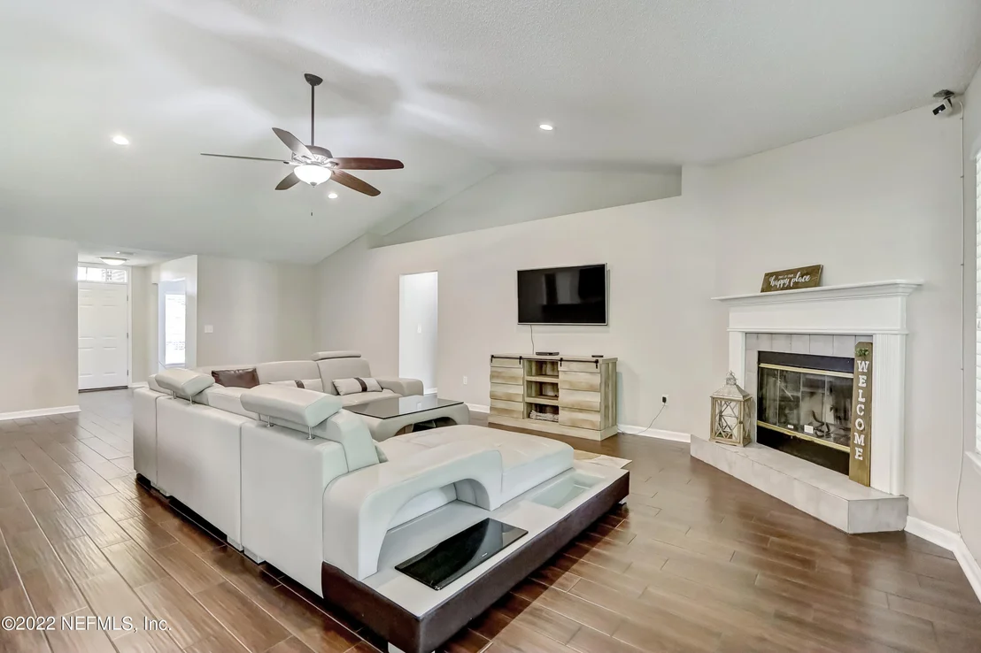 Photo of 3151 FIELDCREST Drive
