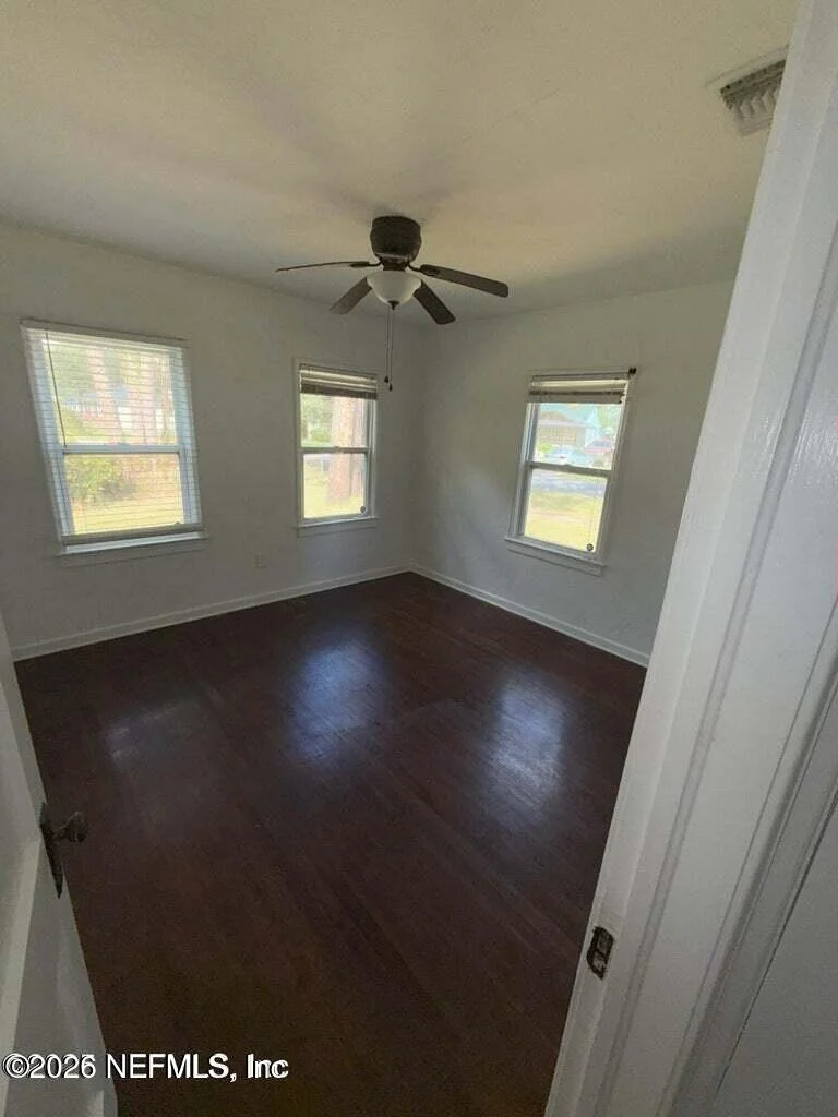 Photo of 4762 CAMBRIDGE Road