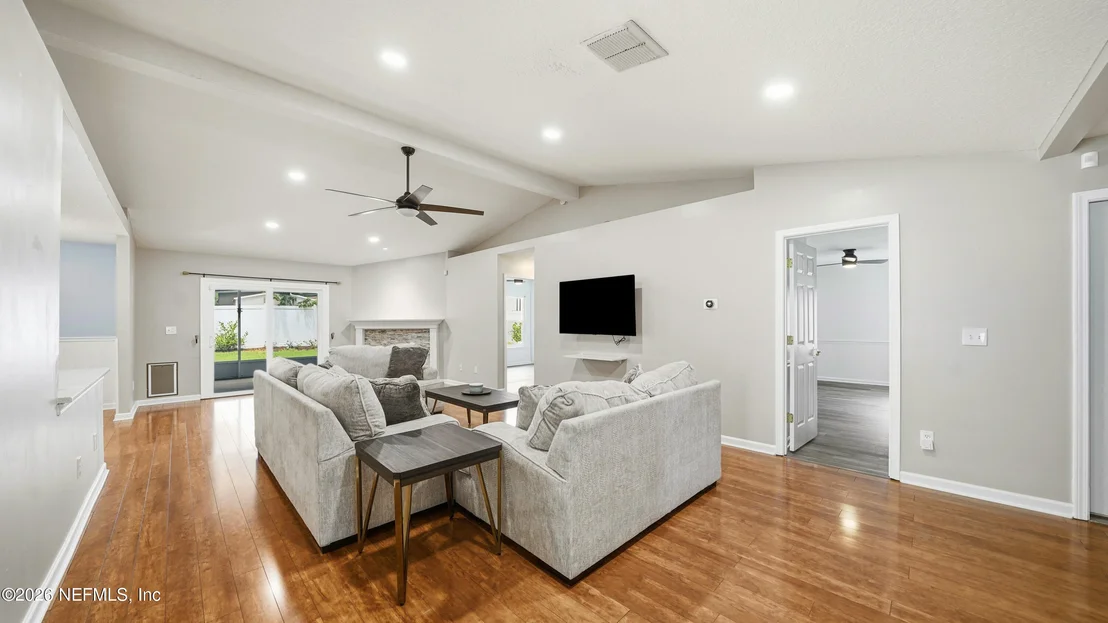 Photo of 1272 SOARING FLIGHT Way