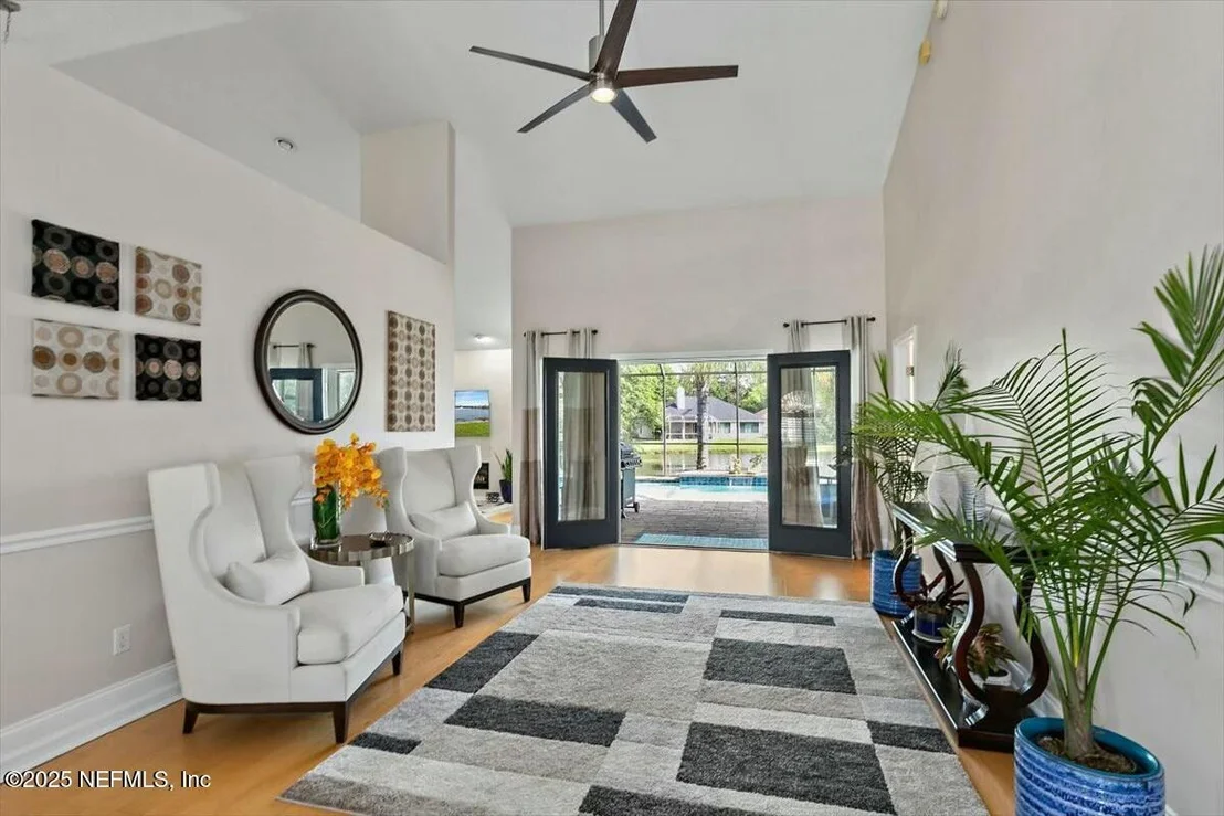 Photo of 1563 LAKE BEND Place