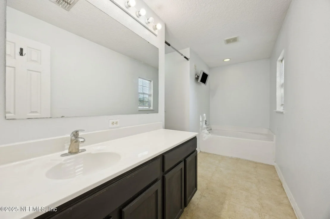 Photo of 87233 KIPLING Drive