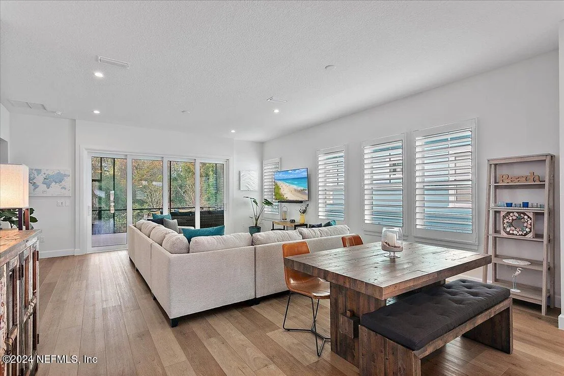 Photo of 150 OCEANVIEW Drive