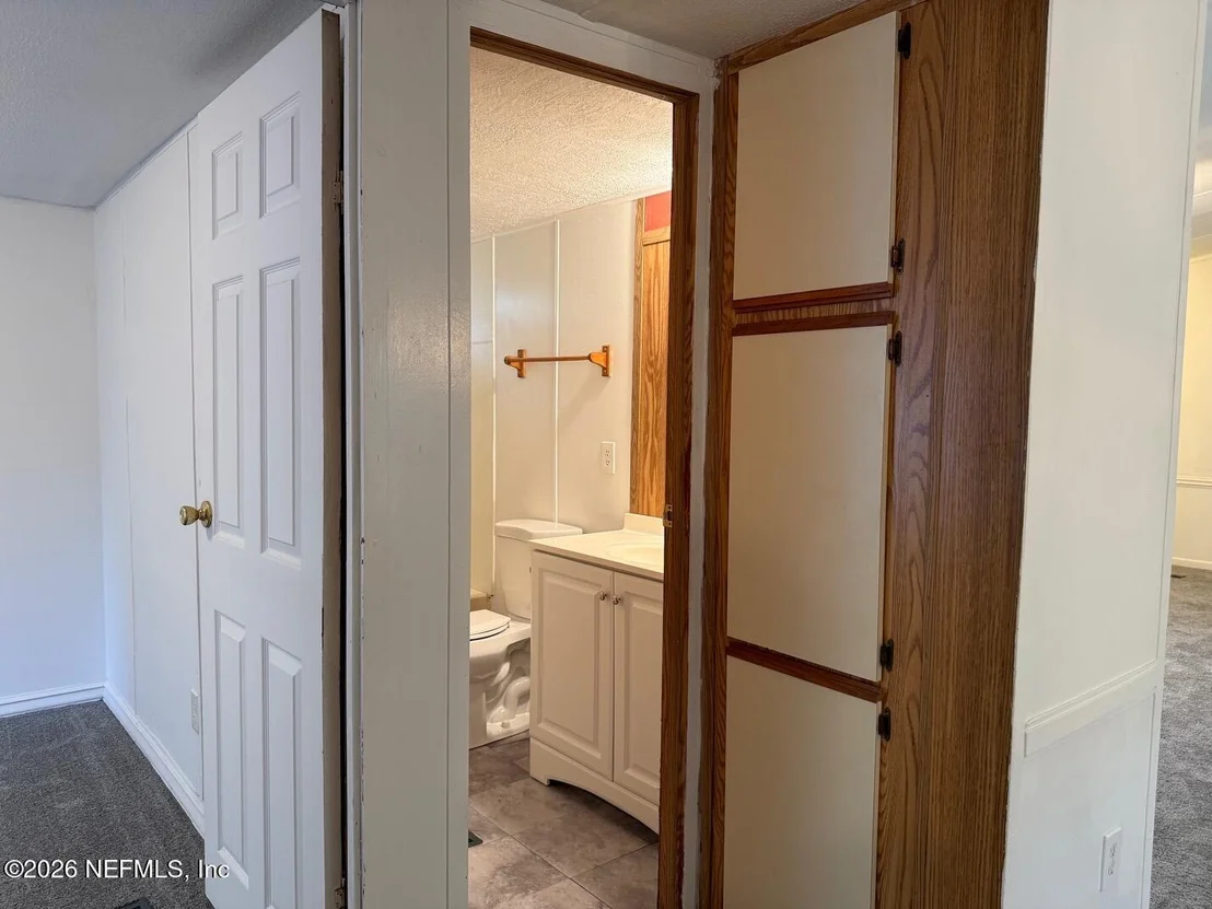 Photo of 8105 COLEE COVE Road