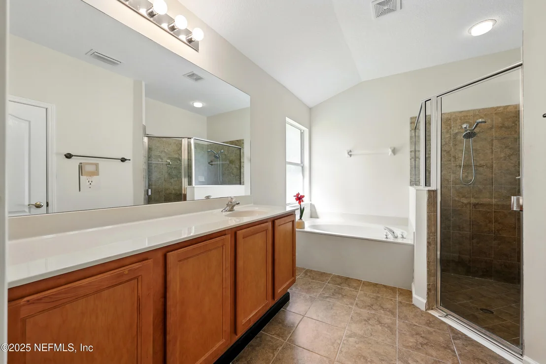 Photo of 372 JOHNS CREEK Parkway