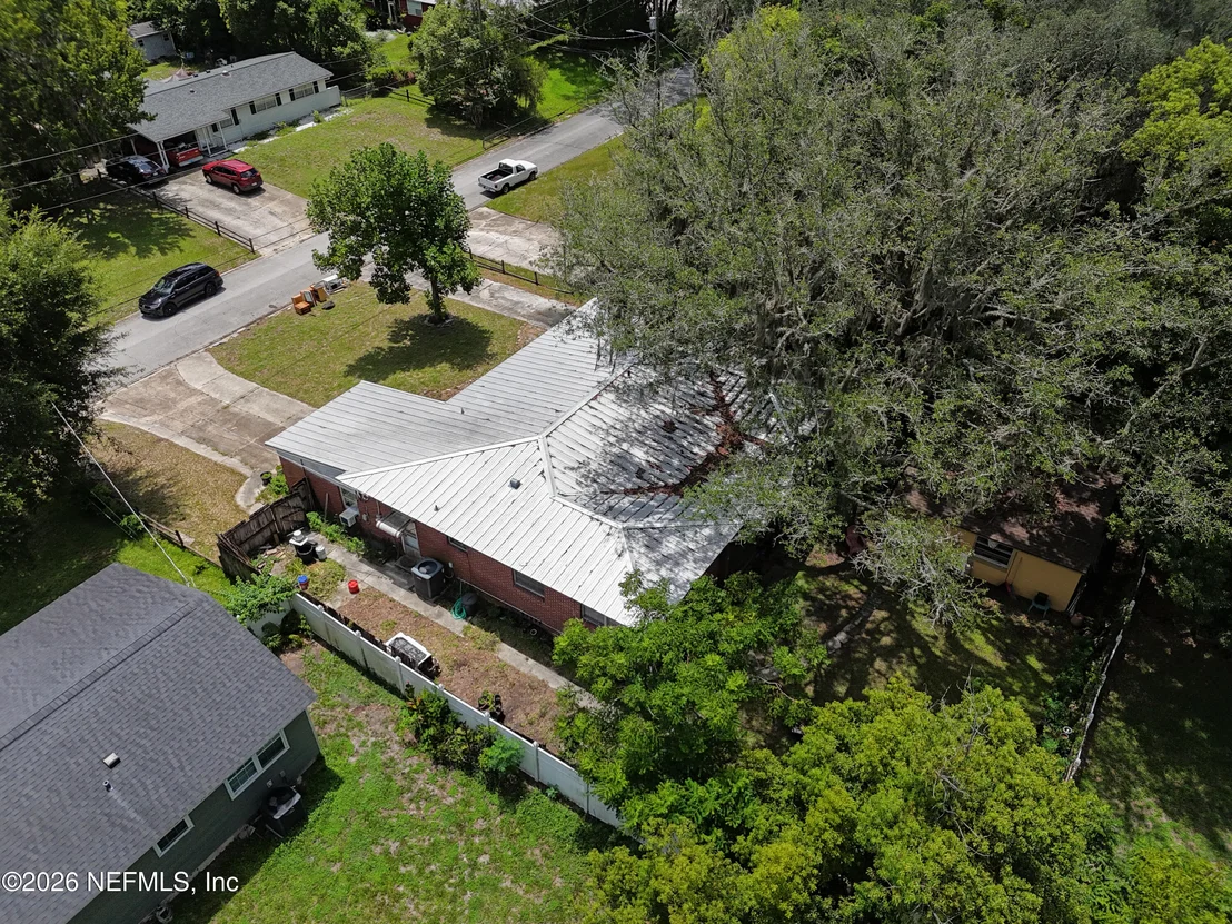 Photo of 7410 PINEVILLE Drive