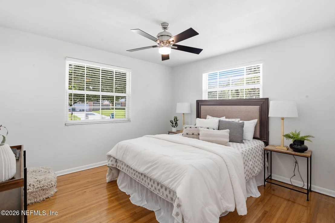 Photo of 3333 PICADILLY Lane