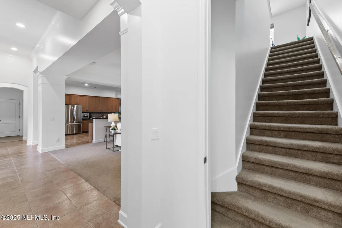 Photo of 148 LA MESA Drive