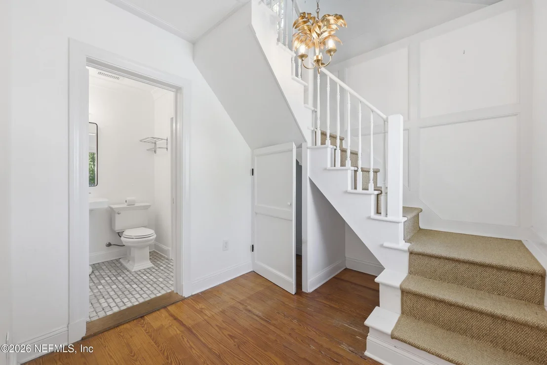 Photo of 1622 AVOCA Place