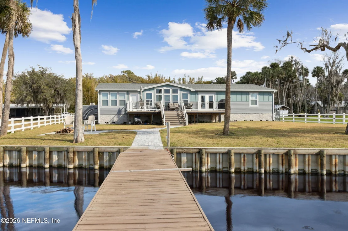Photo of 208 LAKE GEORGE POINT Drive