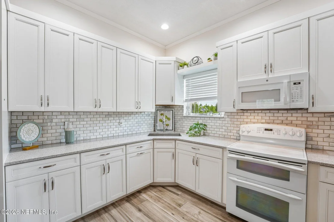 Photo of 122 MACON Road