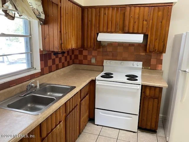 Photo of 5827 HILLMAN Drive