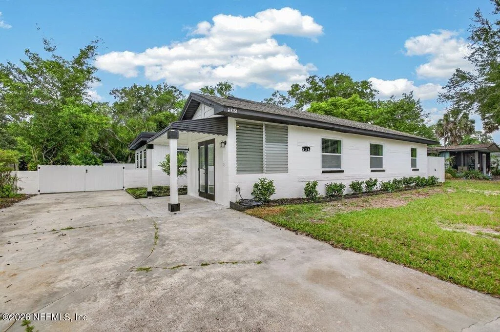 Photo of 536 SAPELO Road