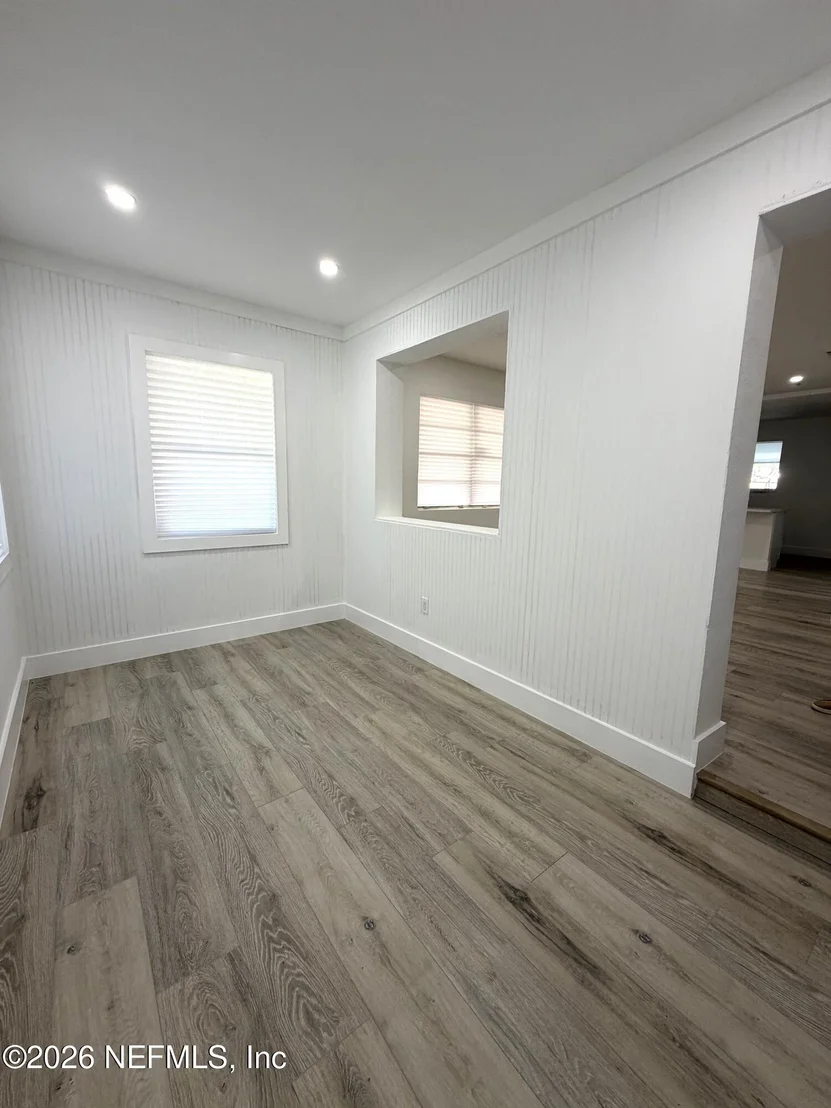 Photo of 5602 LONG ST Street