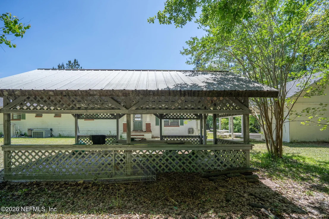 Photo of 542106 LEM TURNER Road