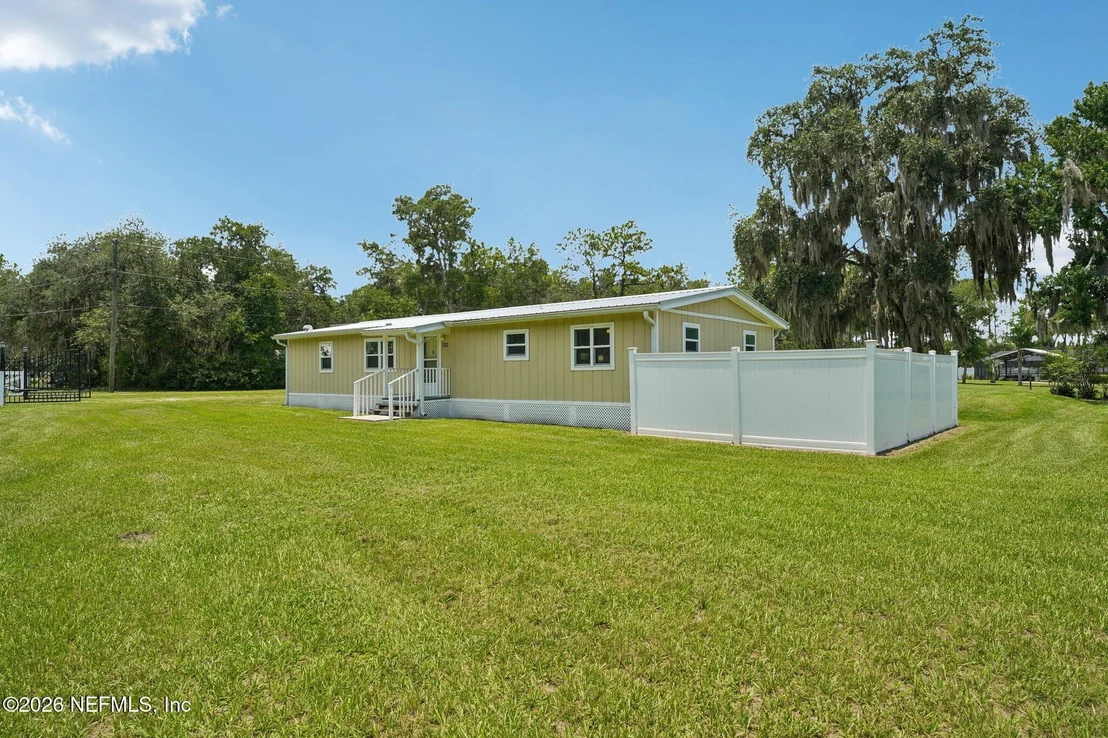 Photo of 122 MACON Road