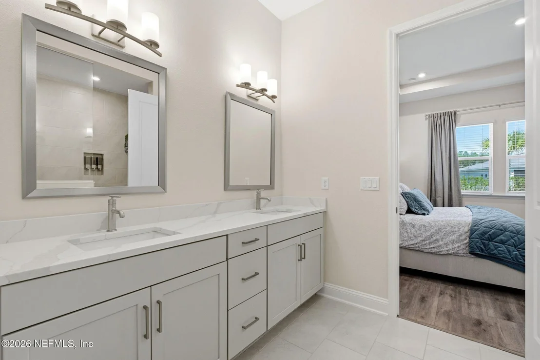 Photo of 361 PELTON Place