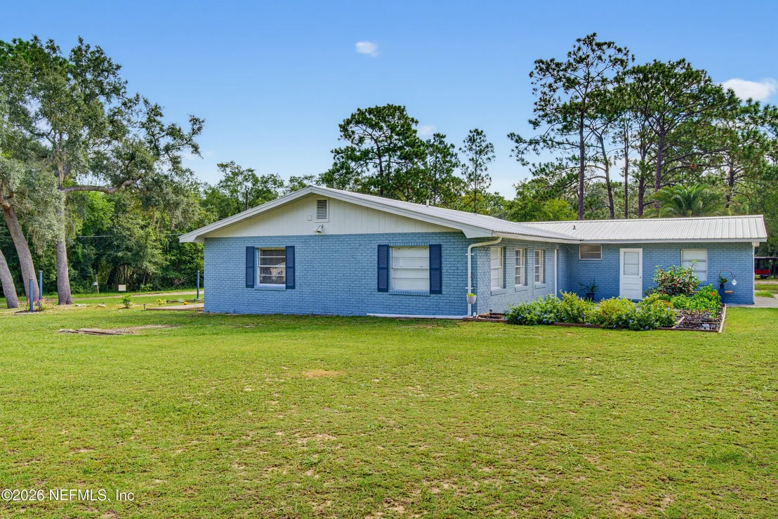 Photo of 125 HART LAKE Drive