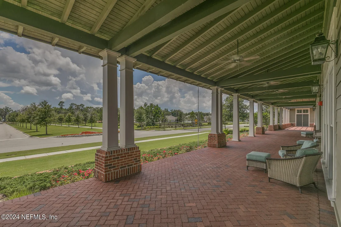 Photo of 595 MEADOW CREEK Drive