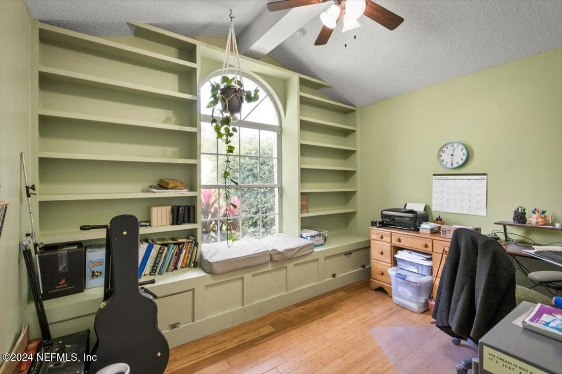 Photo of 389 W TROPICAL Trace