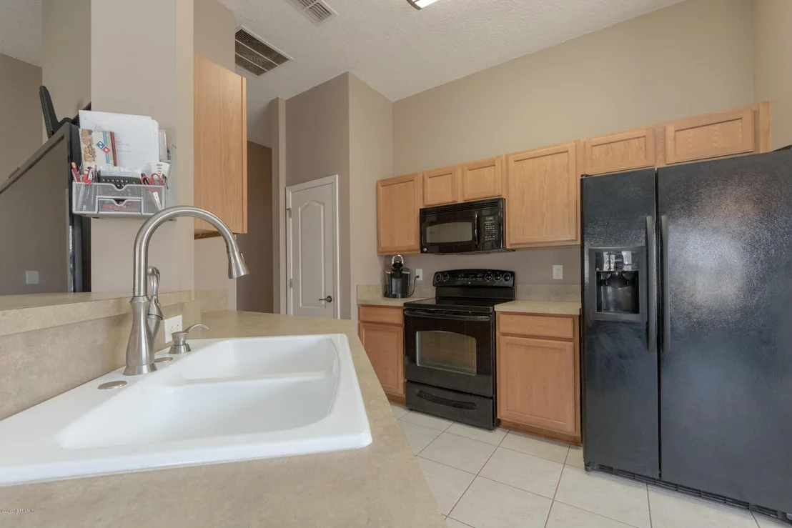 Photo of 45565 INGLEHAM Circle