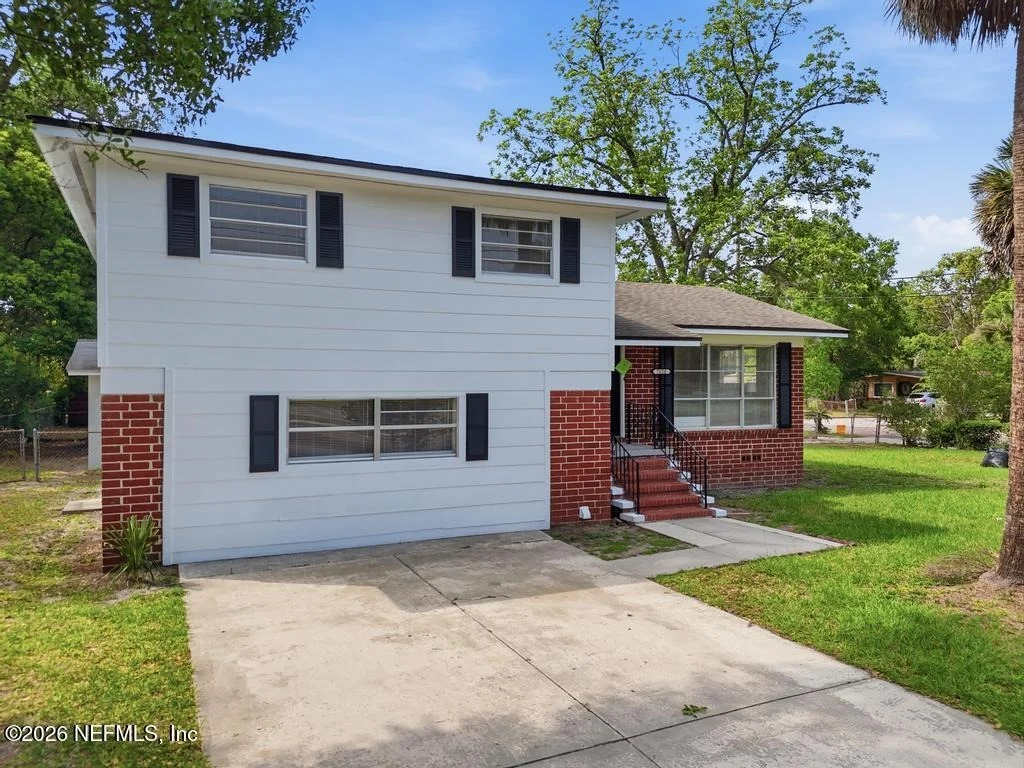 Photo of 7020 RICHARDSON Road