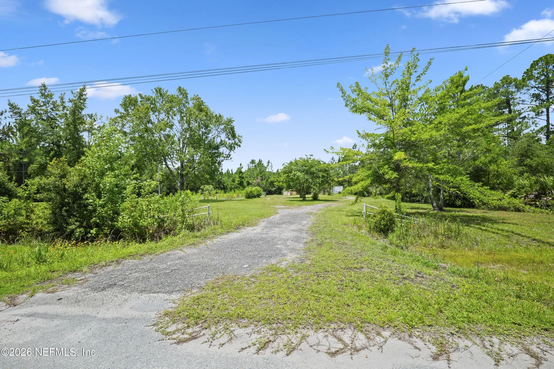Photo of 1831 FORBES Road