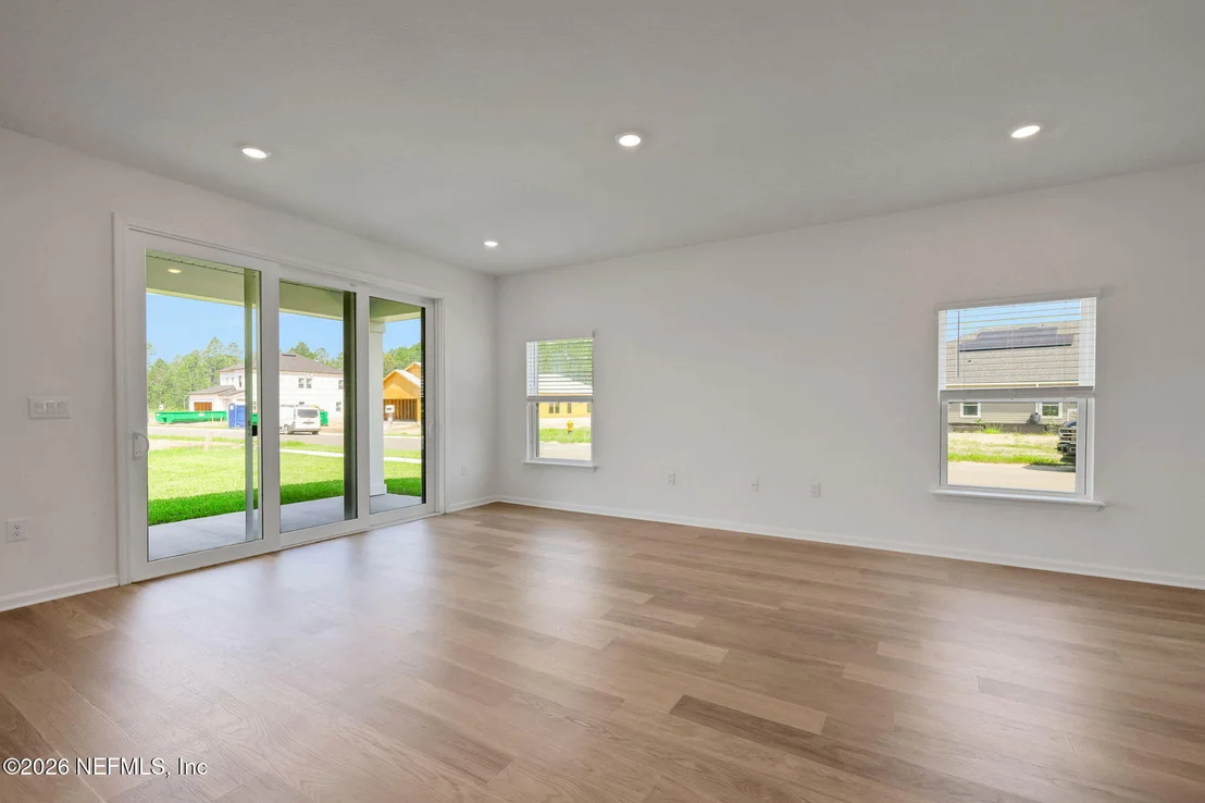 Photo of 798 FARMFIELD Drive