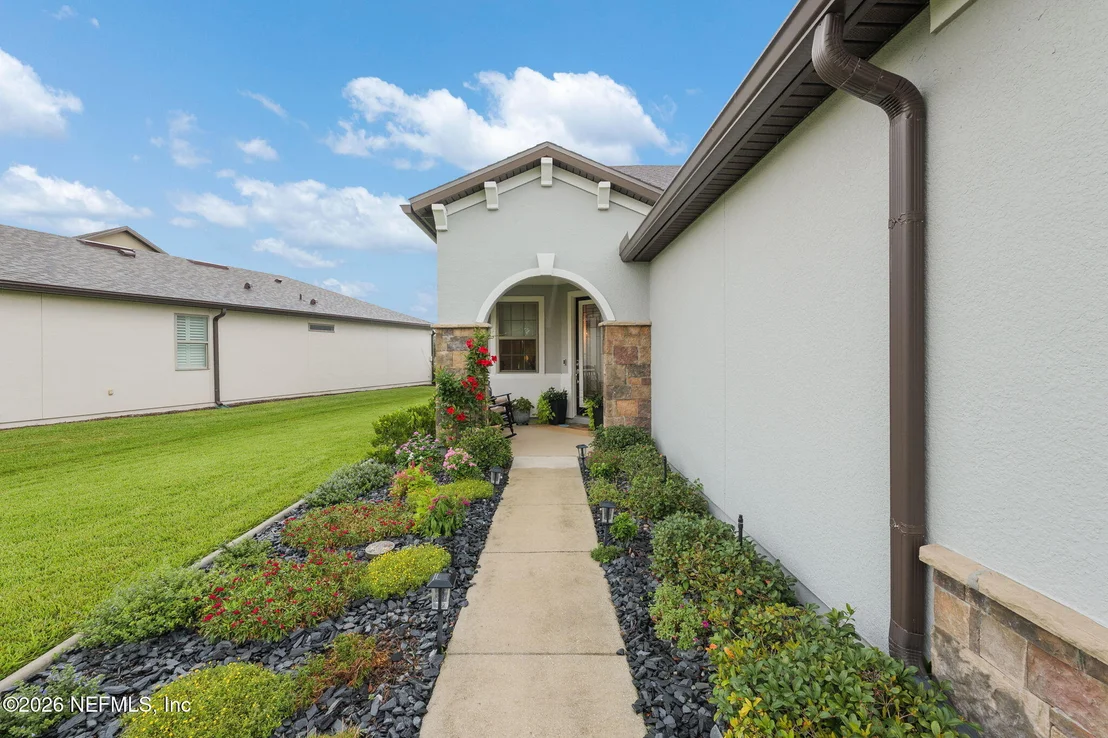 Photo of 89 FOREST SPRING Drive
