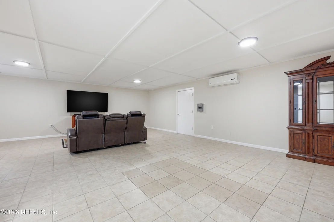 Photo of 9246 BEARDEN Road