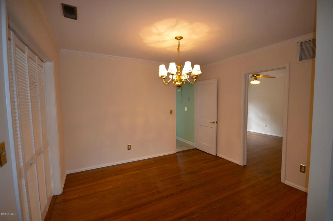 Photo of 5012 ORTEGA Boulevard