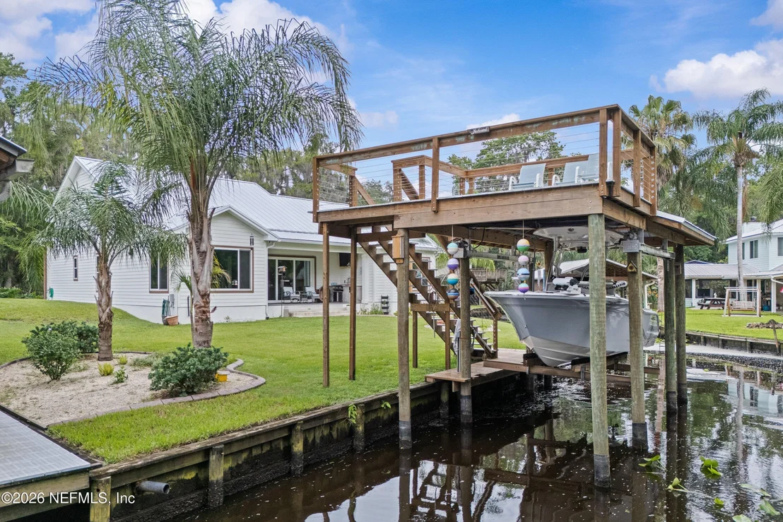 Photo of 8228 HALL Lane