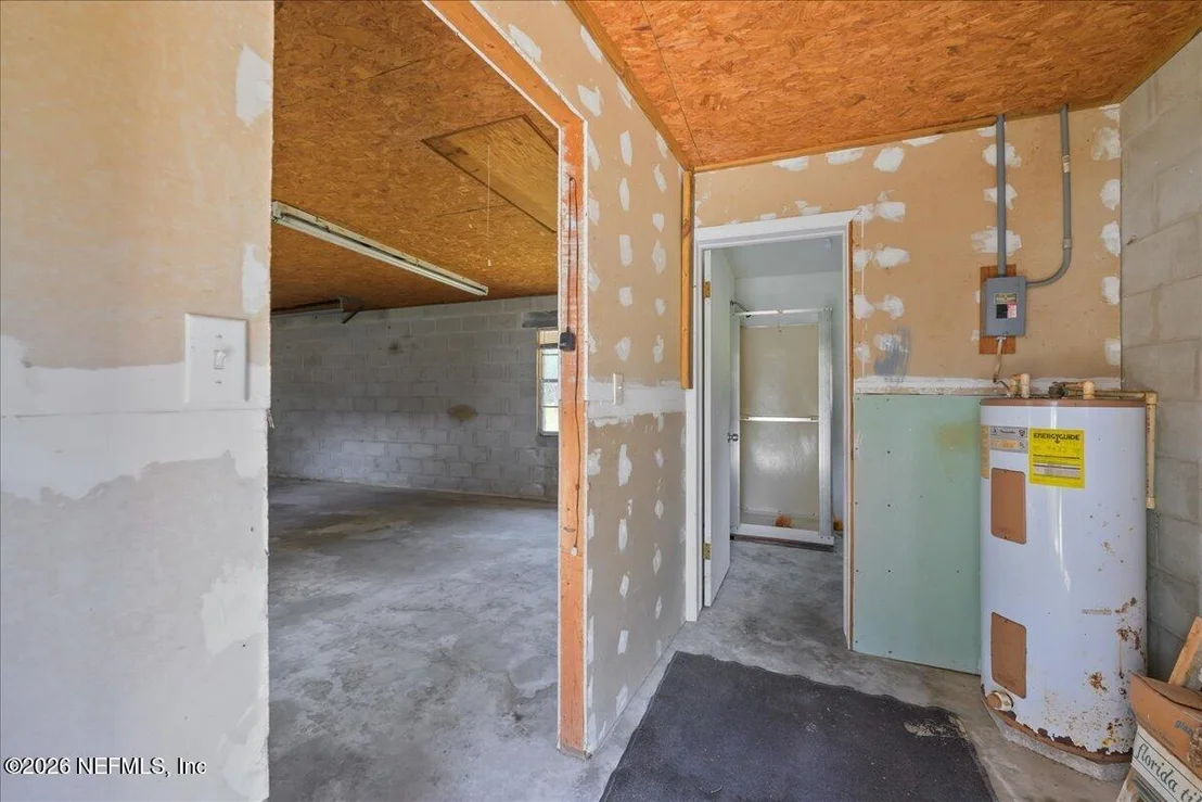 Photo of 533 W RIVER Road