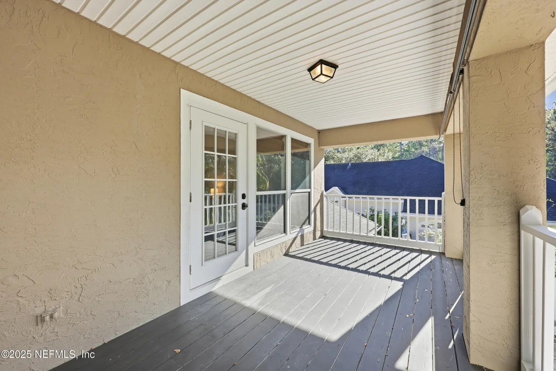Photo of 537 DANDELION Drive