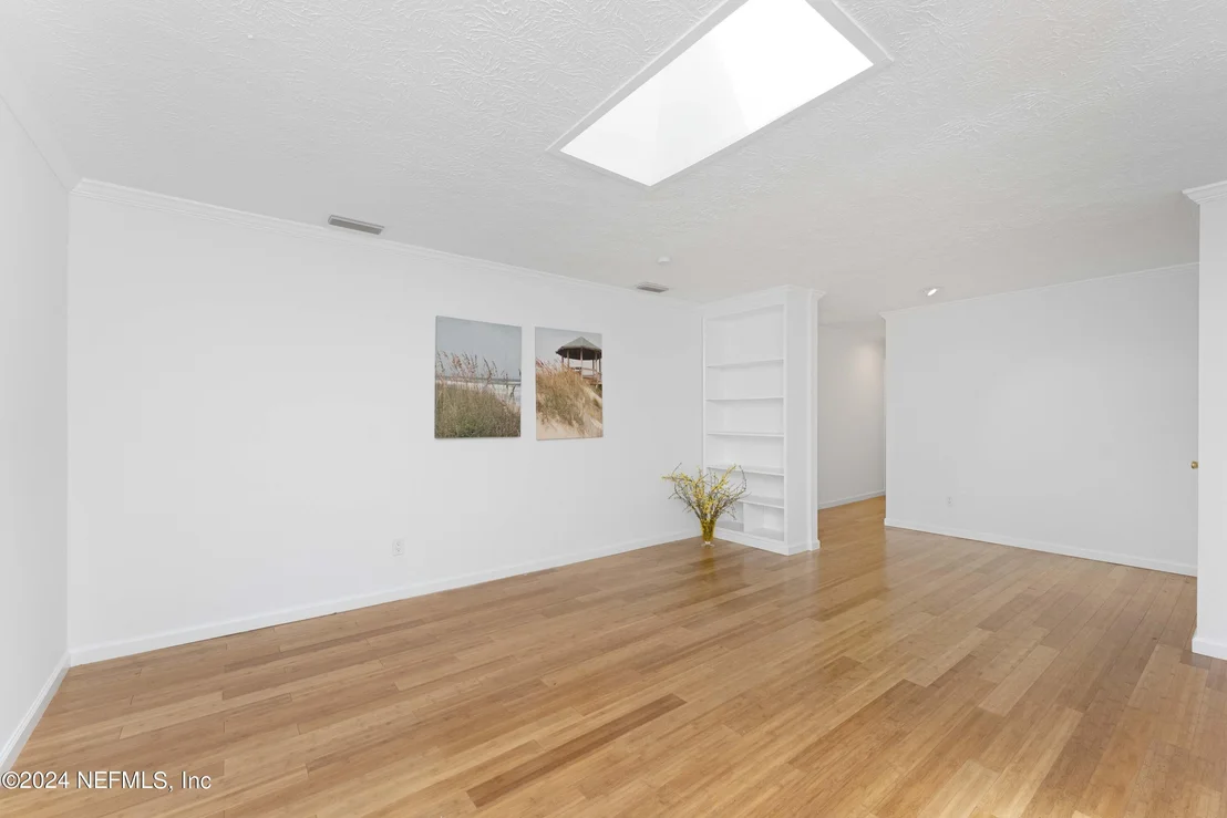 Photo of 405 THIRD Street