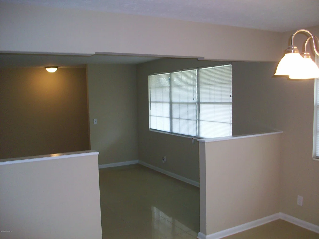 Photo of 1262 ARBOR Circle