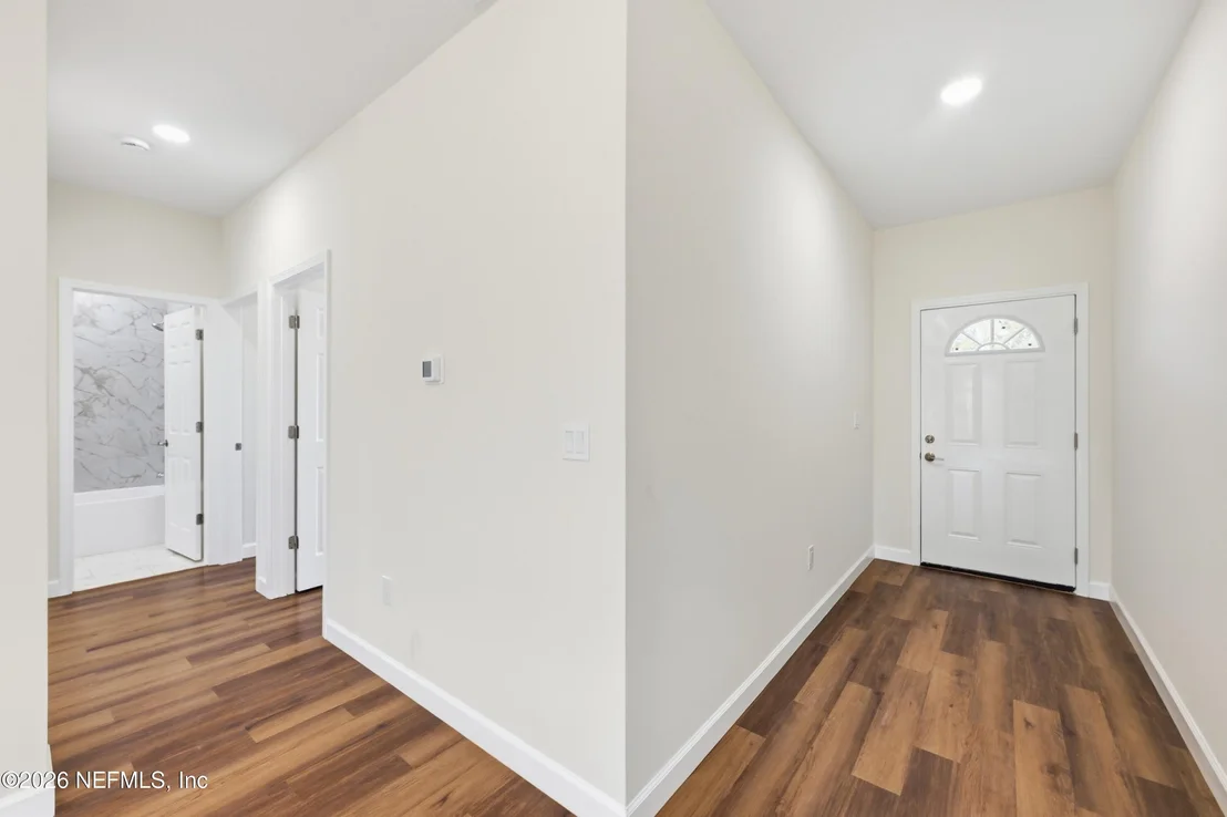 Photo of 115 SIESTA Circle