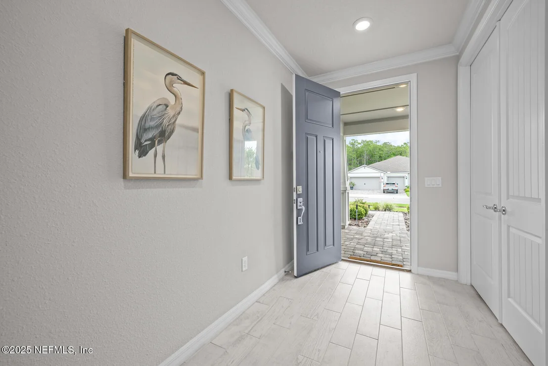 Photo of 10737 TOWN VIEW Drive