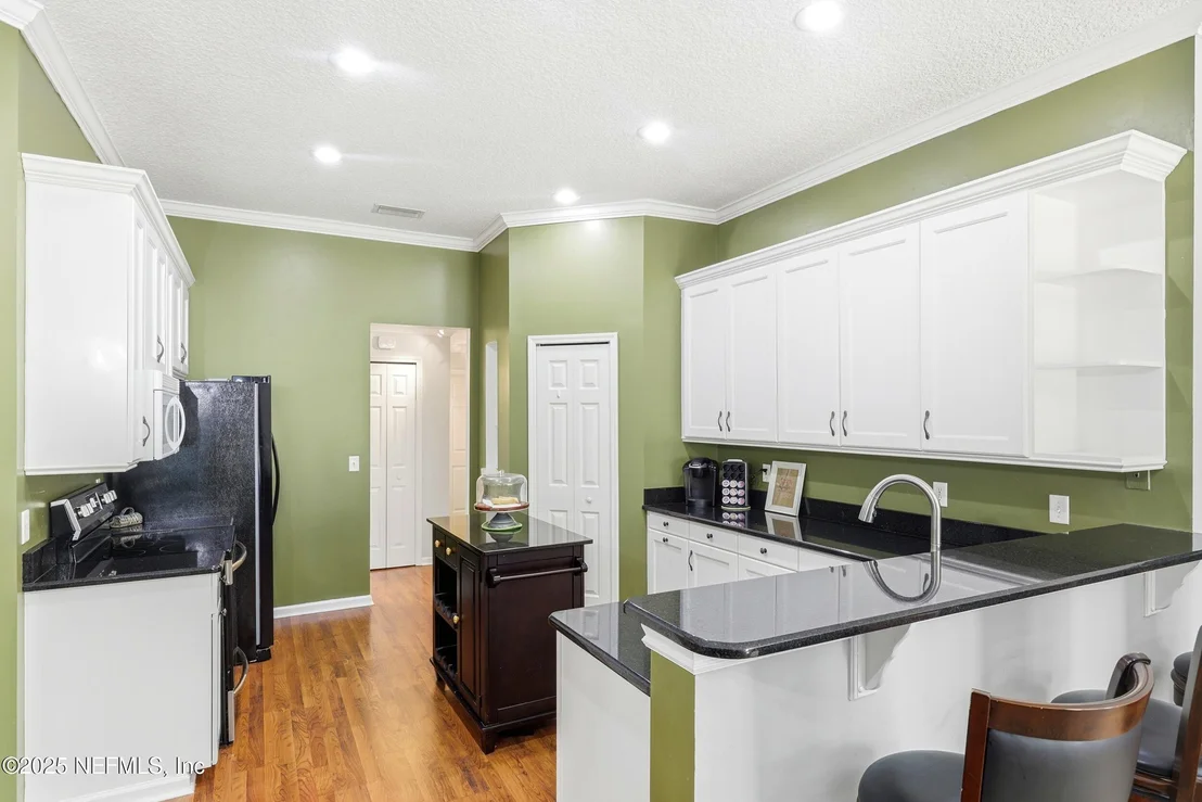 Photo of 4511 MAINMAST Lane