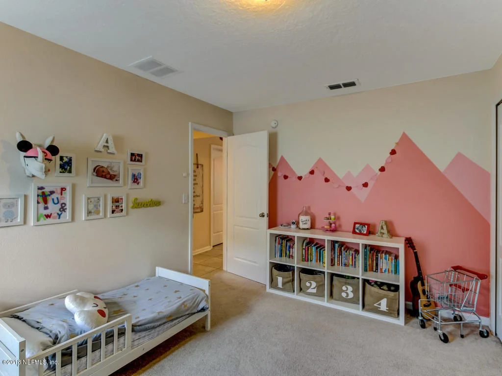 Photo of 671 GLENDALE Lane
