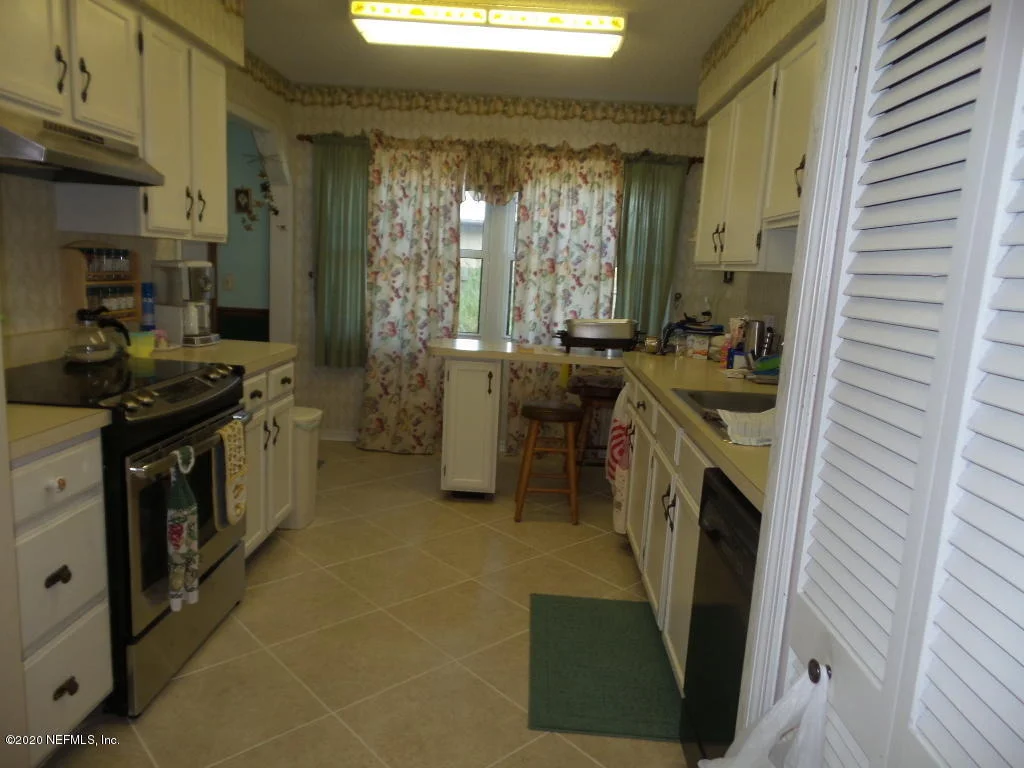 Photo of 303 MIRANDA Road
