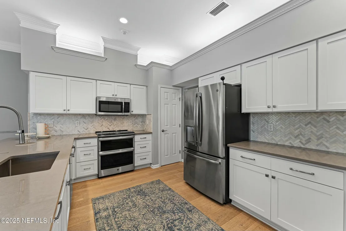 Photo of 140 BEAR PEN Road