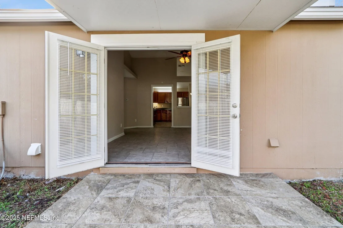 Photo of 1864 SHERATON LAKES Circle