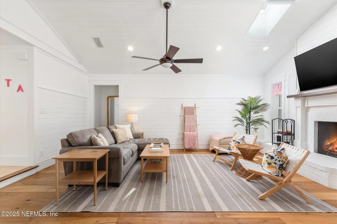Photo of 415 TWENTY-THIRD Street