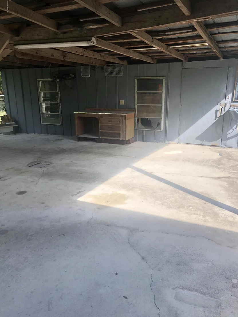 Photo of 610 COLLEY Road