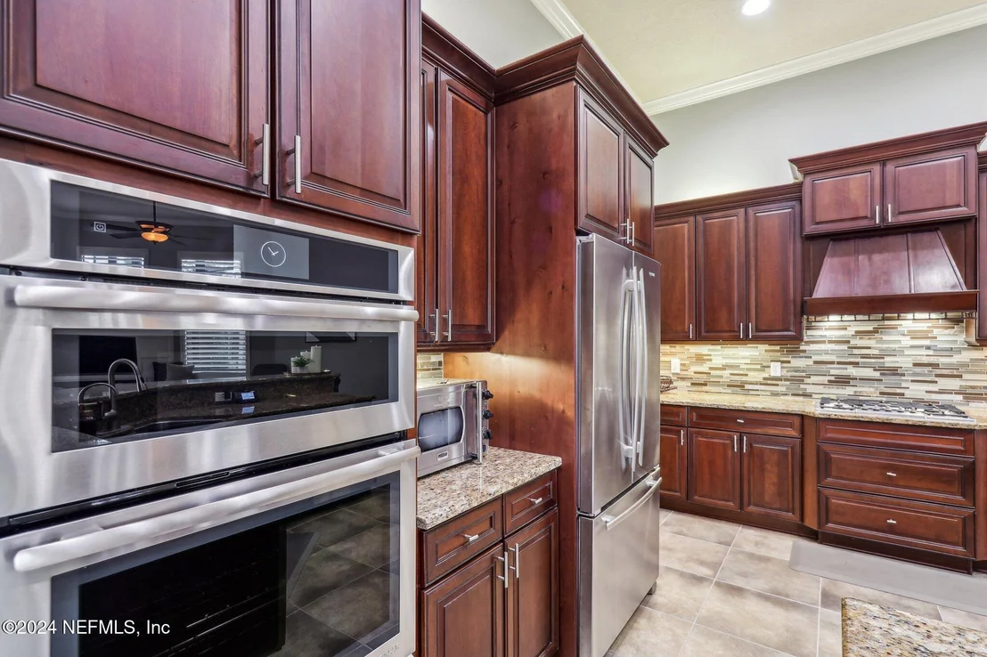 Photo of 1334 REDBOURNE Lane