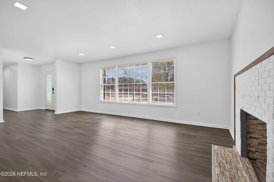 Photo of 7915 ALDERMAN Road
