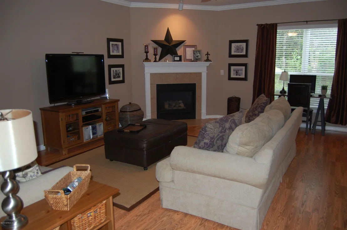 Photo of 864 CANDLEBARK Drive