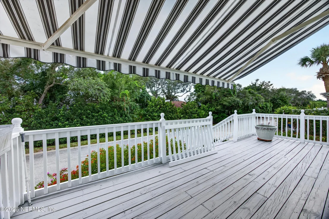 Photo of 117 ISLAND COTTAGE Way