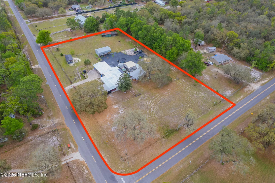 Photo of 239 LYNNE Drive